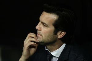 开云网站入口官网-西媒：如安切洛蒂中途离任，皇马过渡主帅热门并非劳尔而是索拉里