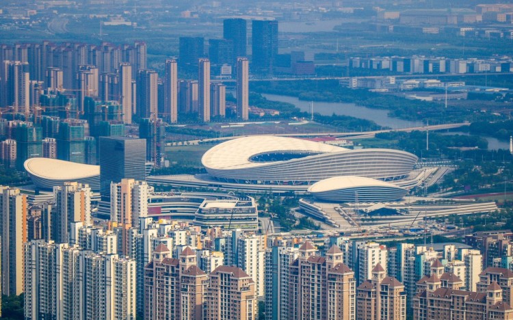 足球报：苏州奥体中心周边四星级酒店价格突破700元，部分房源已售罄